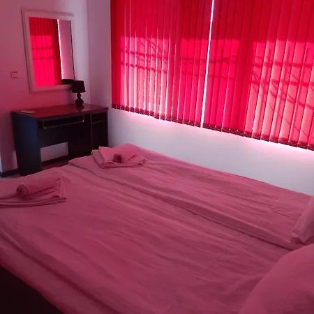 Red House شقة