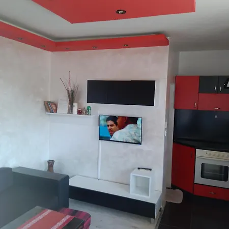Red House * فيليكو ترنوفو