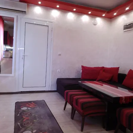 Red House * فيليكو ترنوفو