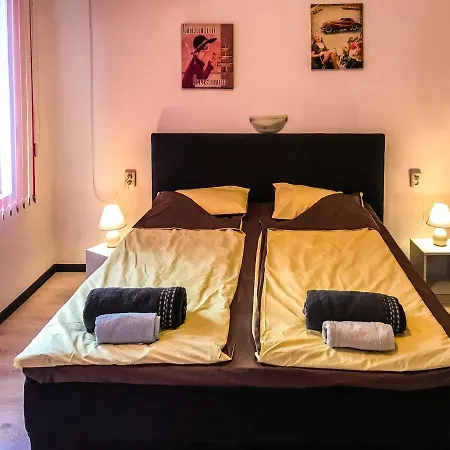 Red House Διαμέρισμα *